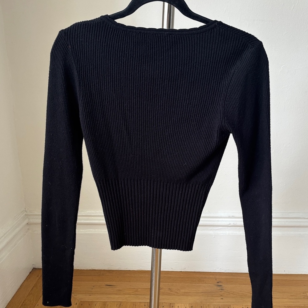 Black Ribbed V-Neck Sweater - Picture 4 of 4